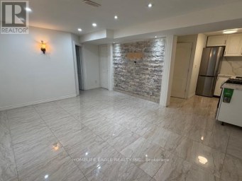 (BASEMENT) - 366 WARATAH AVENUE Newmarket (Huron Heights-Leslie Valley) Ontario photo 2