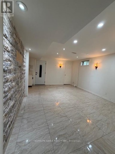 (BASEMENT) - 366 WARATAH AVENUE, Newmarket (Huron Heights-Leslie Valley), Ontario, L3Y7T6