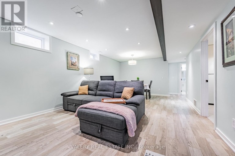LOWER - 110 STRATHNAIRN AVENUE, Toronto (Beechborough-Greenbrook), Ontario, M6M2G1