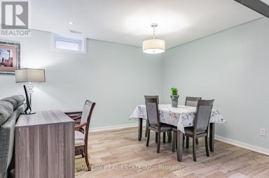 LOWER - 110 STRATHNAIRN AVENUE Toronto (Beechborough-Greenbrook) Ontario photo 3