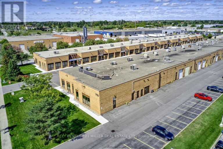 33 - 775 PACIFIC ROAD, Oakville (QE Queen Elizabeth), Ontario, L6L6M4
