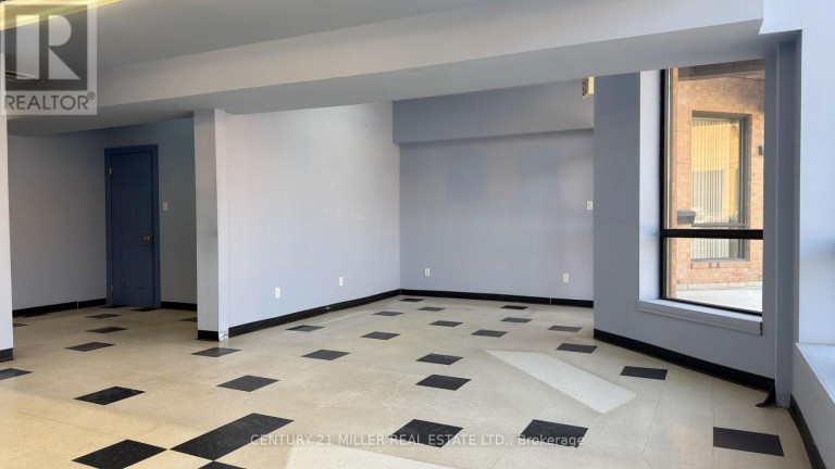 33 - 775 PACIFIC ROAD, Oakville (QE Queen Elizabeth), Ontario, L6L6M4