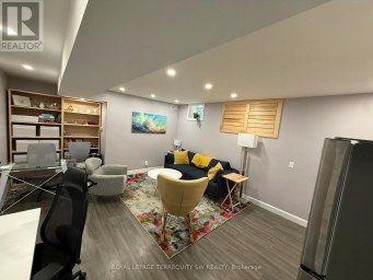 UNIT 1 LOWER - 2134 DUNDAS STREET W Toronto (Roncesvalles) Ontario photo 14