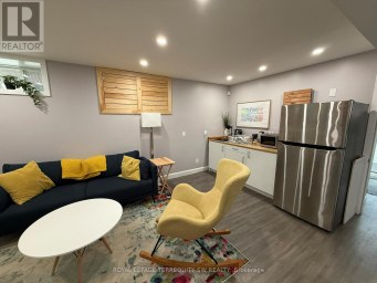 UNIT 1 LOWER - 2134 DUNDAS STREET W Toronto (Roncesvalles) Ontario photo 9