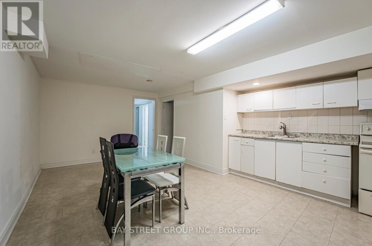 29 ASHMORE CRESCENT, Markham (Milliken Mills East), Ontario, L3R6T8