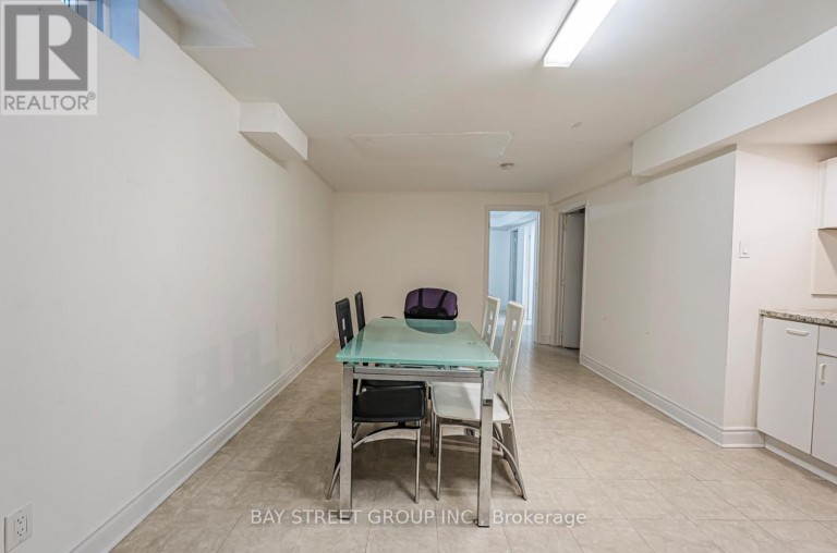 29 ASHMORE CRESCENT, Markham (Milliken Mills East), Ontario, L3R6T8
