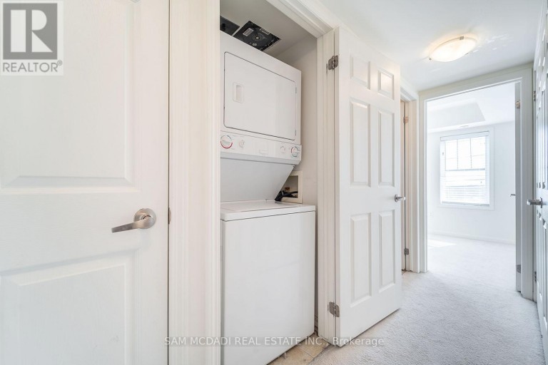 2 - 639 DUNDAS STREET W, Mississauga (Cooksville), Ontario, L5B0B5