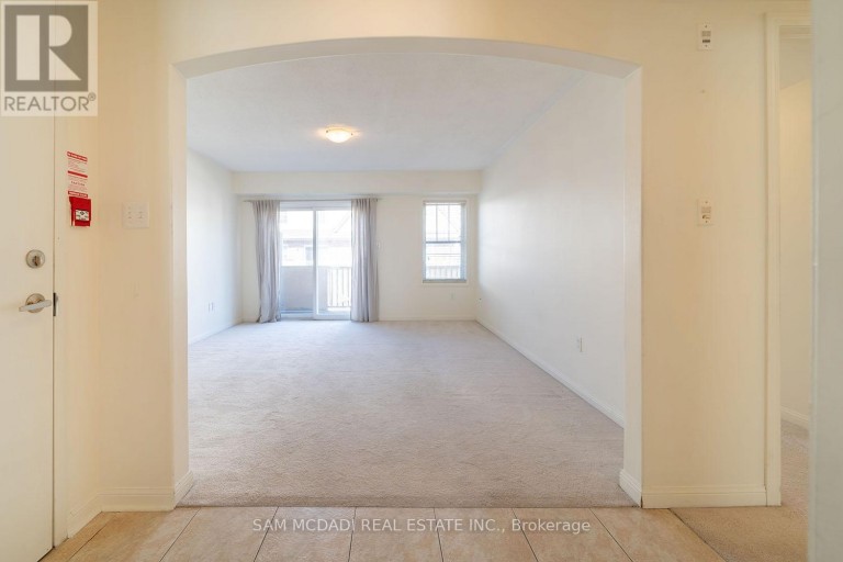 2 - 639 DUNDAS STREET W, Mississauga (Cooksville), Ontario, L5B0B5