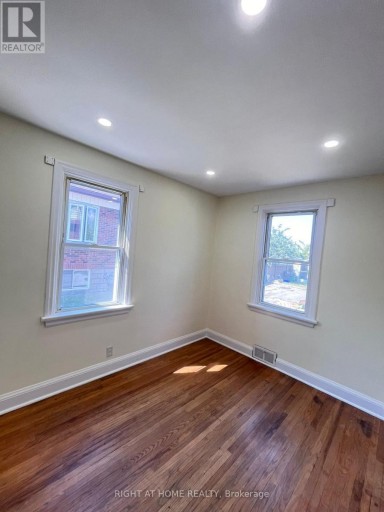 MAIN FLLOOR - 224 COLLEGE AVENUE, Oshawa (Vanier), Ontario, L1J1R7