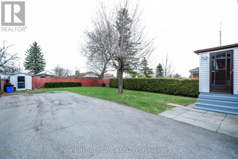 MAIN FLLOOR - 224 COLLEGE AVENUE, Oshawa (Vanier), Ontario, L1J1R7