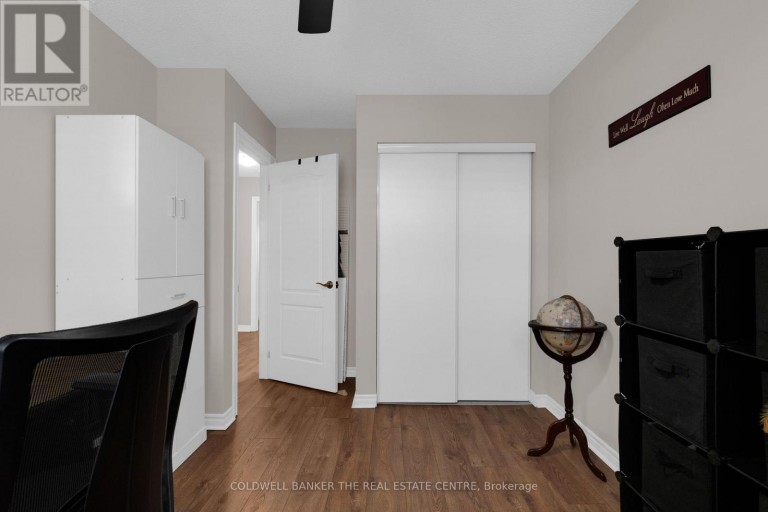 7 - 49 FERNDALE DRIVE S, Barrie (Ardagh), Ontario, L4N5W9