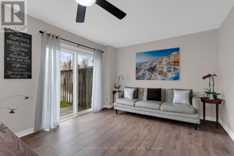 7 - 49 FERNDALE DRIVE S, Barrie (Ardagh), Ontario, L4N5W9