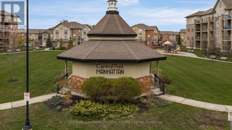 7 - 49 FERNDALE DRIVE S, Barrie (Ardagh), Ontario, L4N5W9