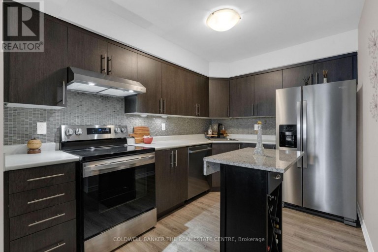 7 - 49 FERNDALE DRIVE S, Barrie (Ardagh), Ontario, L4N5W9