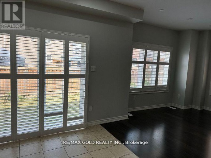 292 REMEMBRANCE DRIVE, Brampton (Northwest Brampton), Ontario, L7A4J3