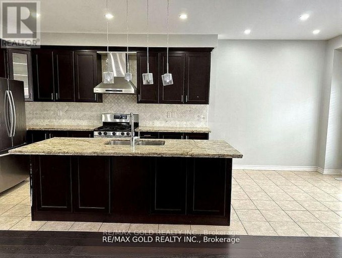 292 REMEMBRANCE DRIVE, Brampton (Northwest Brampton), Ontario, L7A4J3