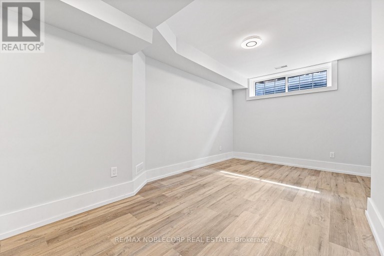 2 - 108 ENDERBY ROAD, Toronto (East End-Danforth), Ontario, M4E2S5
