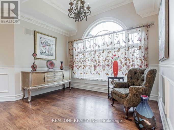 15 ROYAL OAK DRIVE, Toronto (Bridle Path-Sunnybrook-York Mills), Ontario, M3C2M3