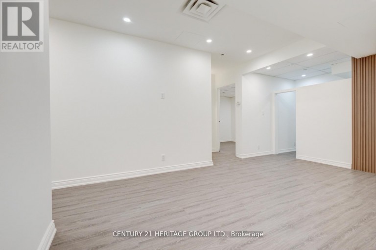 101 - 2900 YONGE STREET, Toronto (Lawrence Park South), Ontario, M4N3N8