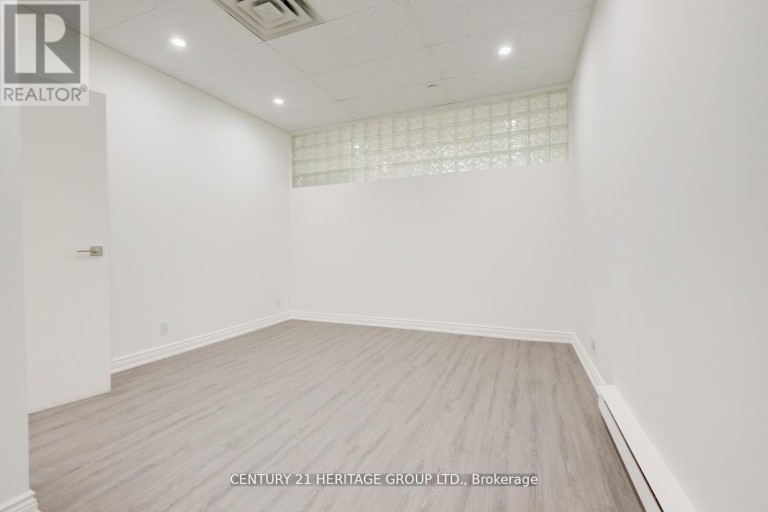 101 - 2900 YONGE STREET, Toronto (Lawrence Park South), Ontario, M4N3N8