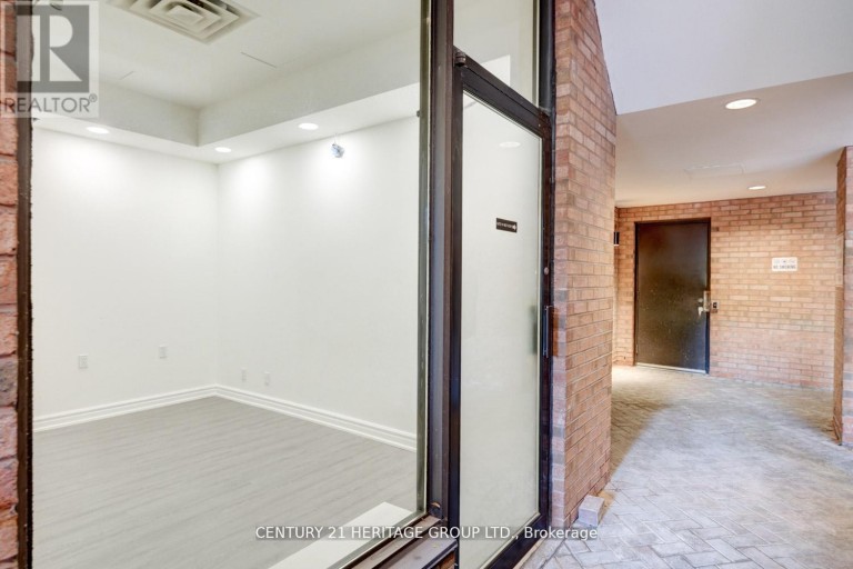 101 - 2900 YONGE STREET, Toronto (Lawrence Park South), Ontario, M4N3N8
