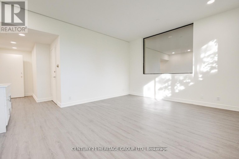 101 - 2900 YONGE STREET, Toronto (Lawrence Park South), Ontario, M4N3N8