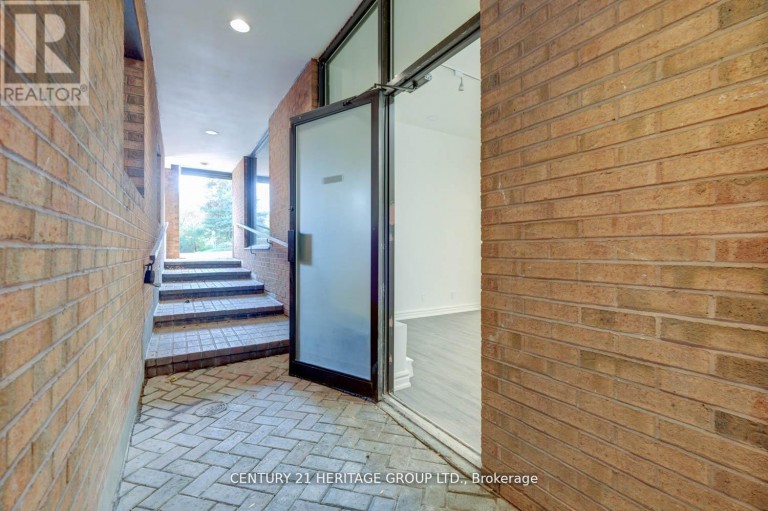 101 - 2900 YONGE STREET, Toronto (Lawrence Park South), Ontario, M4N3N8
