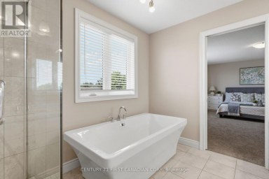 2608 HOLBROOK DRIVE London South (South U) Ontario photo 25