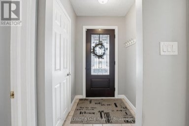 473 MOHAWK ROAD W Hamilton (Gilbert) Ontario photo 1