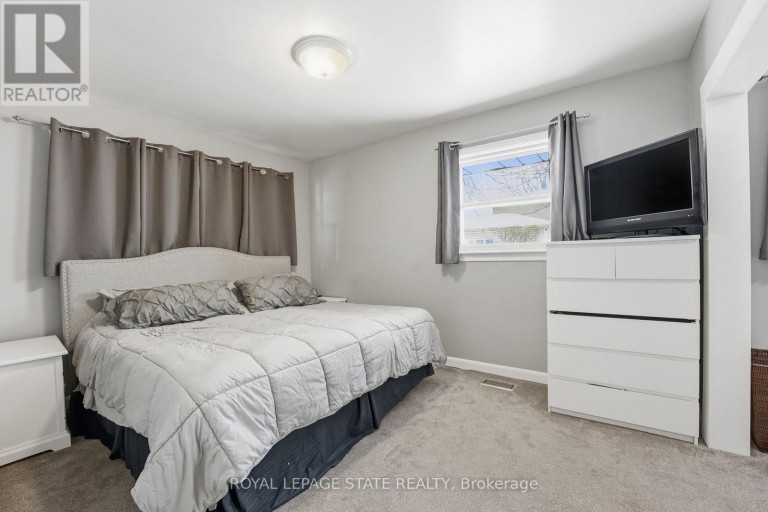 473 MOHAWK ROAD W, Hamilton (Gilbert), Ontario, L9C1X3
