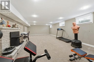 473 MOHAWK ROAD W Hamilton (Gilbert) Ontario photo 27