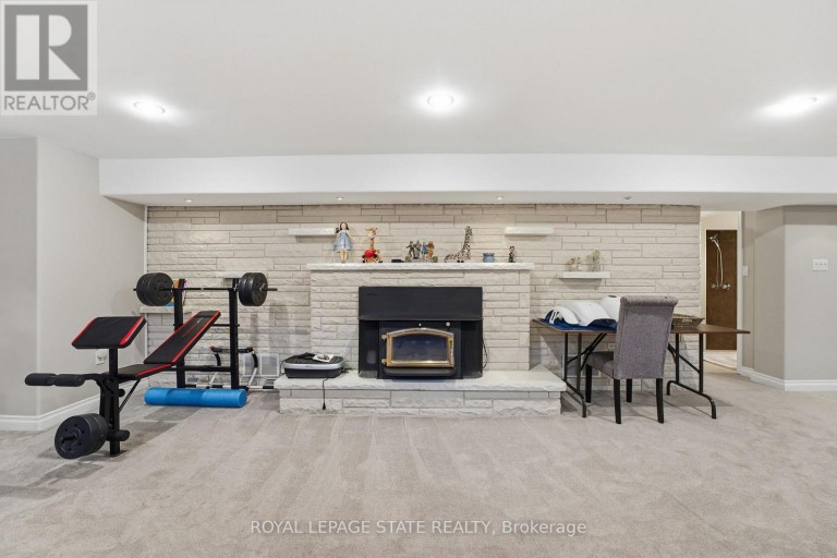473 MOHAWK ROAD W, Hamilton (Gilbert), Ontario, L9C1X3