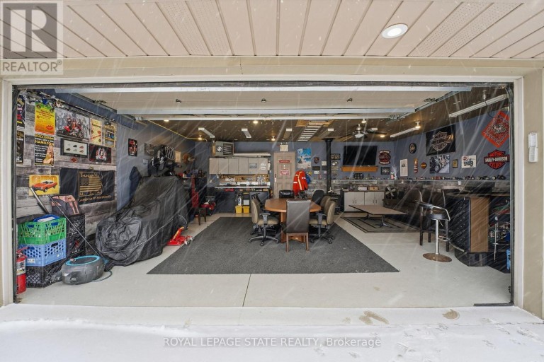 473 MOHAWK ROAD W, Hamilton (Gilbert), Ontario, L9C1X3