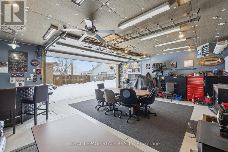 473 MOHAWK ROAD W, Hamilton (Gilbert), Ontario, L9C1X3