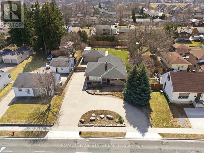 473 MOHAWK ROAD W, Hamilton (Gilbert), Ontario, L9C1X3