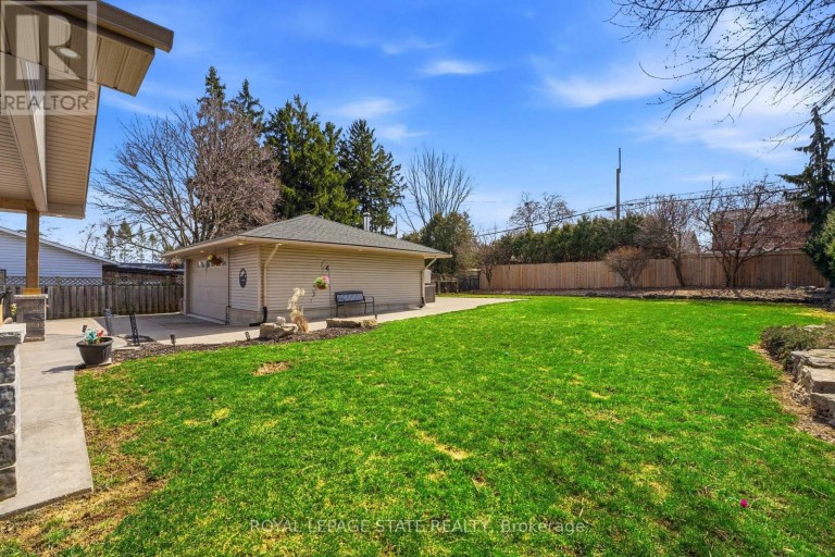 473 MOHAWK ROAD W, Hamilton (Gilbert), Ontario, L9C1X3