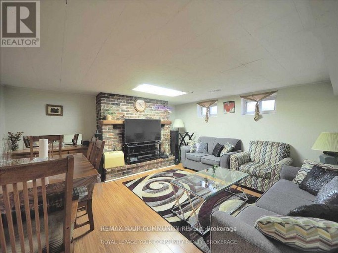 69 SAMSON CRESCENT, Toronto (Woburn), Ontario, M1G1N2