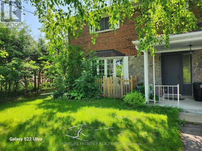 BSMT - 764 GORHAM STREET, Newmarket (Gorham-College Manor), Ontario, L3Y1L6