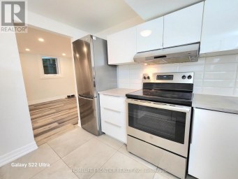 BSMT - 764 GORHAM STREET Newmarket (Gorham-College Manor) Ontario photo 3