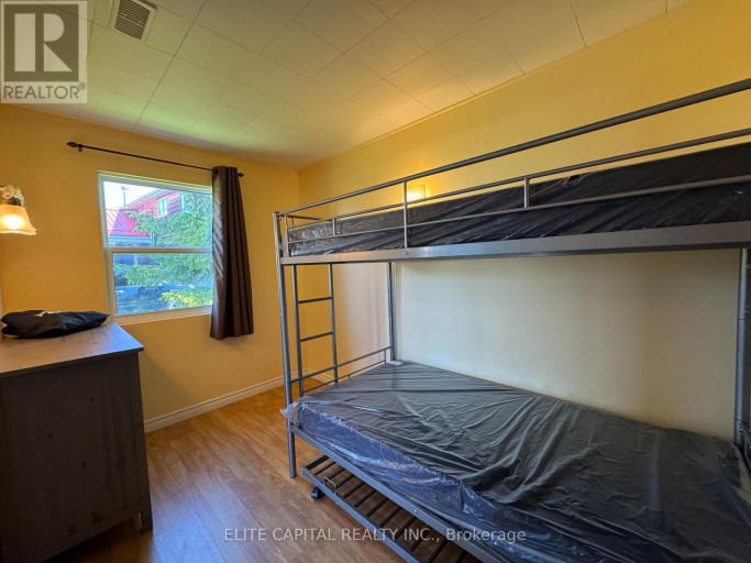 9 LAMBROOK DRIVE, Georgina (Virginia), Ontario, L0E1N0