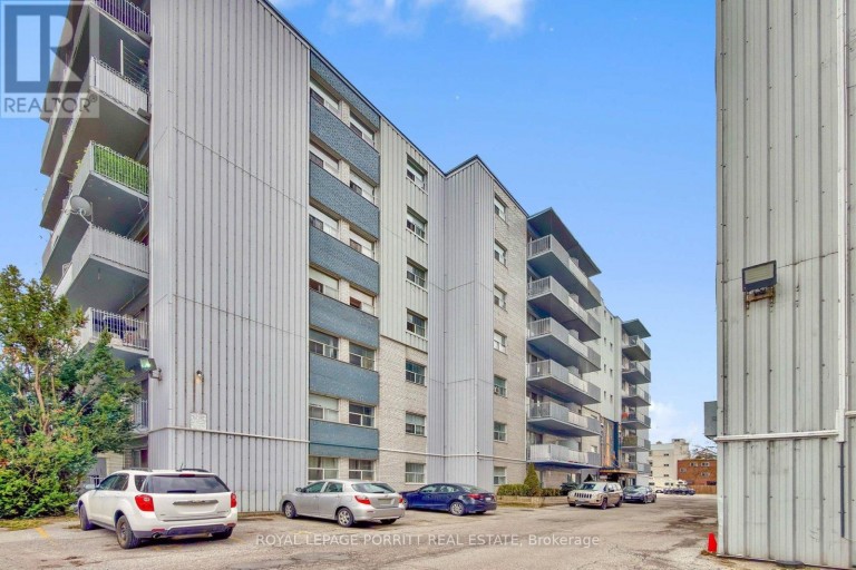 39 - 2 SUPERIOR AVENUE, Toronto (Mimico), Ontario, M8V2M3