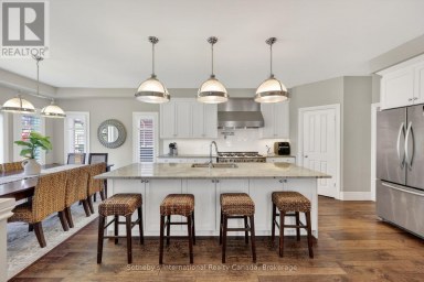 36 KAYLA CRESCENT Collingwood Ontario photo 7