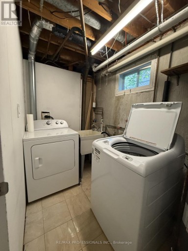 BASEMENT - 23 DUNWICH PLACE, Brampton (Southgate), Ontario, L6T1K3