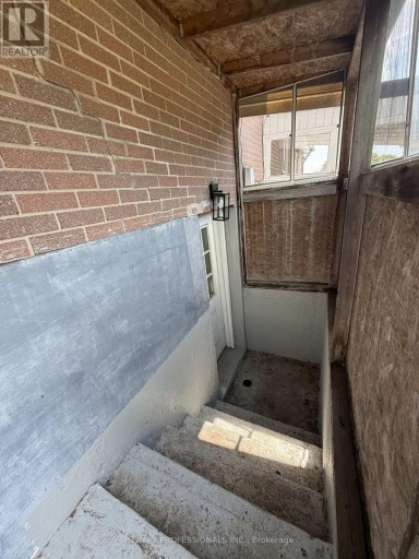 BASEMENT - 23 DUNWICH PLACE, Brampton (Southgate), Ontario, L6T1K3