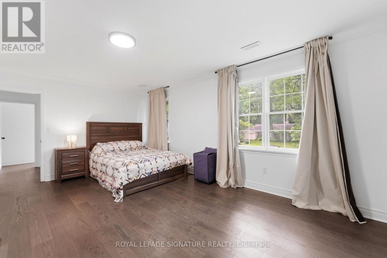 312 DALEWOOD DRIVE, Oakville (MO Morrison), Ontario, L6J4P5