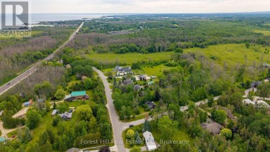 23 SILVER CREEK DRIVE Collingwood Ontario photo 3