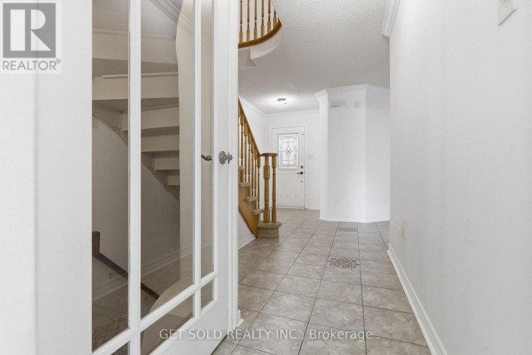 28 HAWKINS DRIVE, Barrie (Ardagh), Ontario, L4N0A6