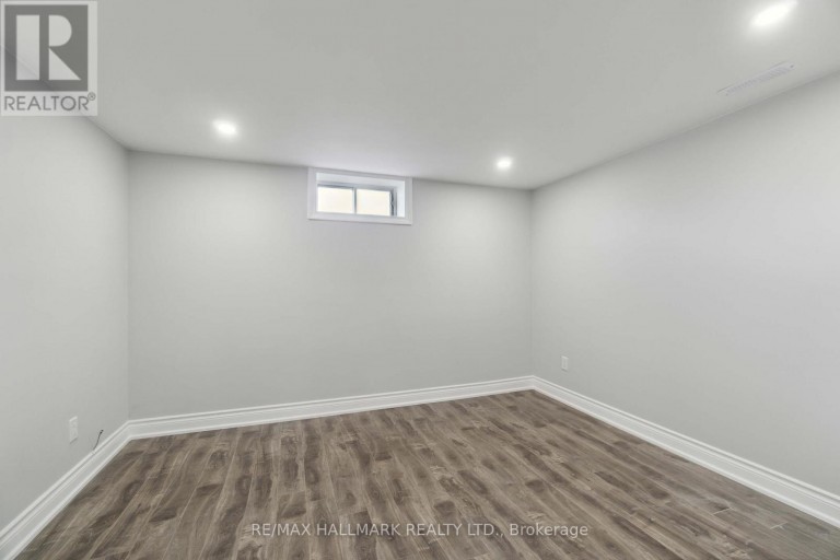 91 BOSTON (LOWER) CRESCENT, Hamilton (Berrisfield), Ontario, L8T4N1