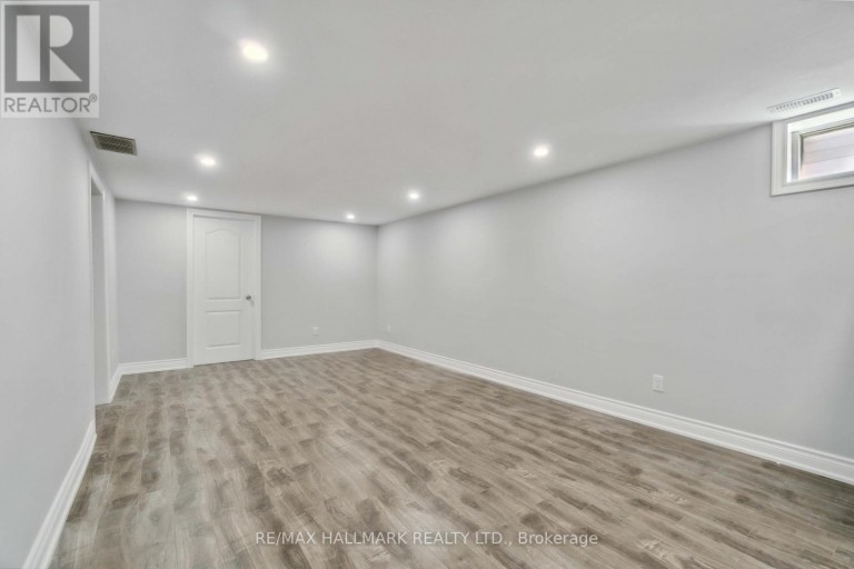 91 BOSTON (LOWER) CRESCENT, Hamilton (Berrisfield), Ontario, L8T4N1