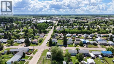 4904 58th Avenue High Prairie Alberta photo 27